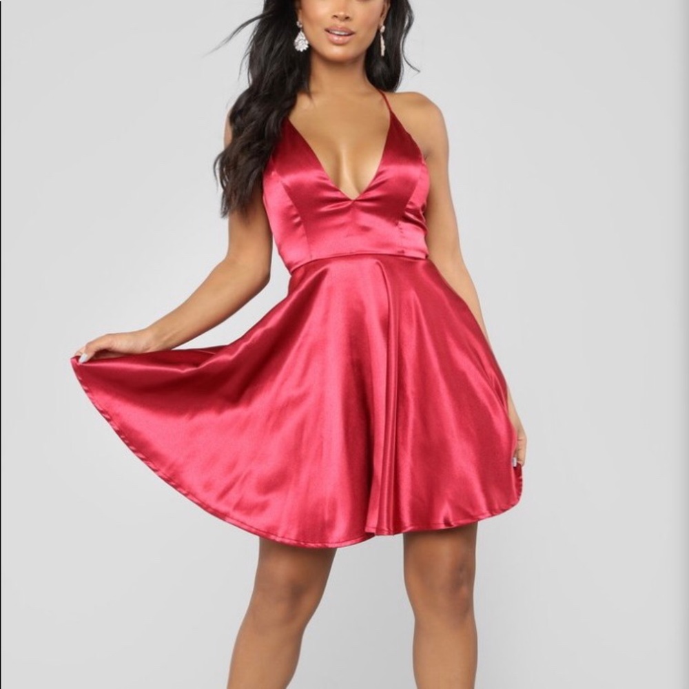 Back cross dress from fashion nova